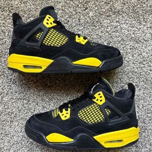 Nike Air Jordan 4 Retro Thunder Size 4.5 Youth (Size 6 Women's)